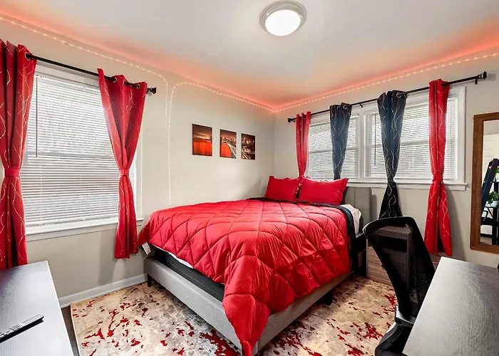 Rose\'S Lair In Atlanta